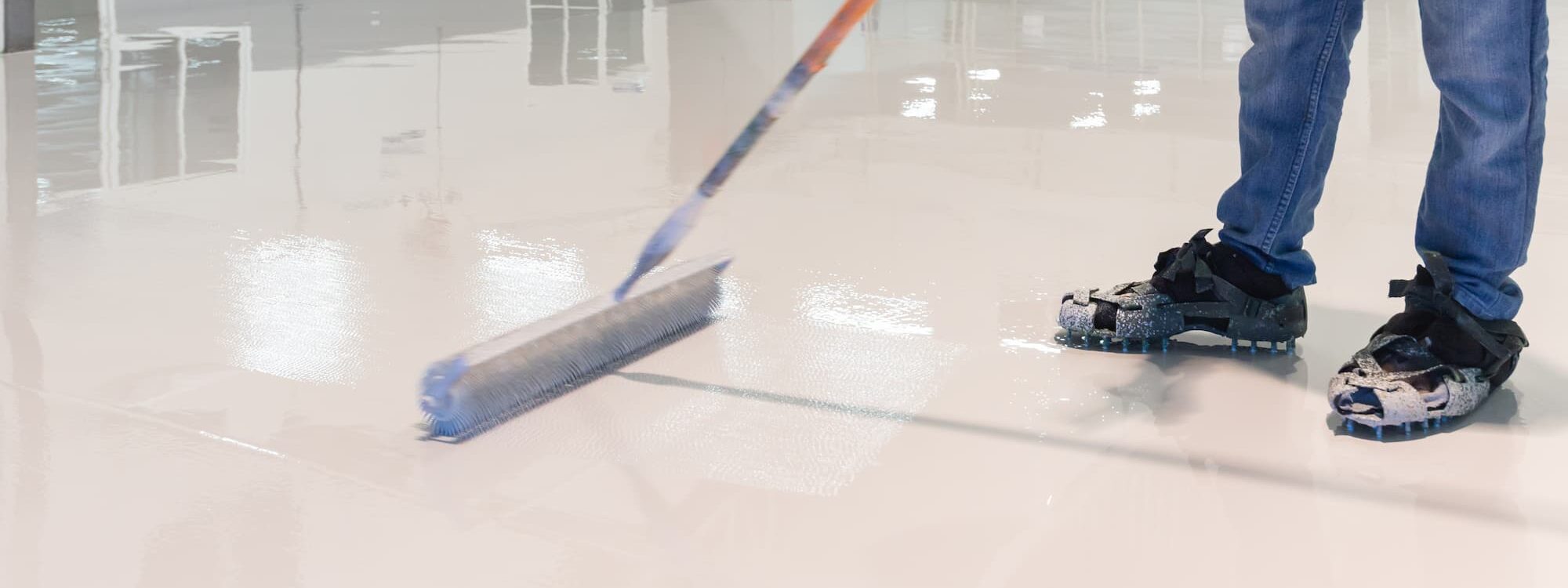 SOL RESINE EPOXY 2000X750 | CEBATI Revêtements de sols industriels : pourquoi opter pour la résine époxy ? Illkirch-Graffenstaden